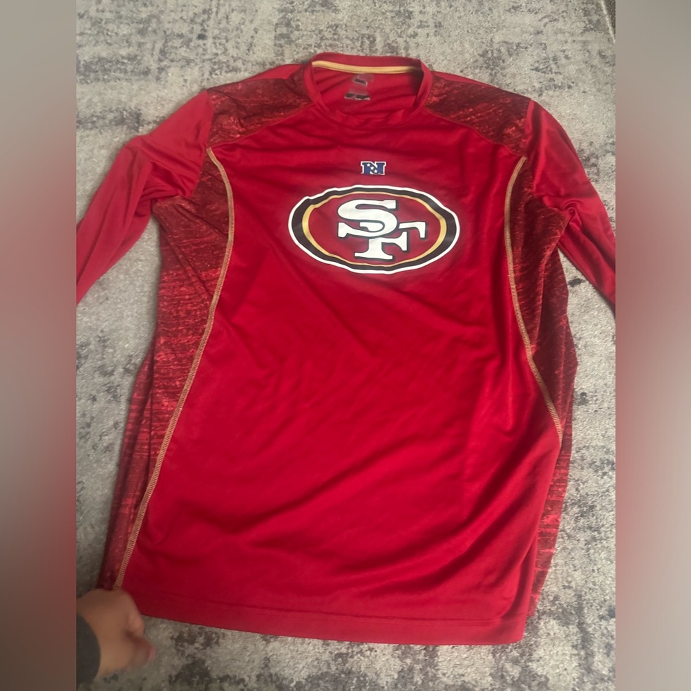 XXL men’s niners fit like